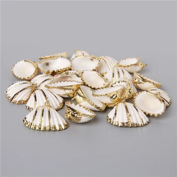 19 Štýly Prírodné Shell Charms Drobné Conch Cowrie mušľami Prívesok pre KUTILOV, Šperky, Takže Náhrdelník Náramok Náušnice 2-10pcs